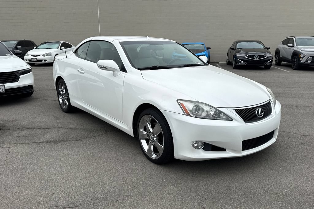 Used 2010 Lexus IS 250C w/ Luxury Pkg RWD image 2