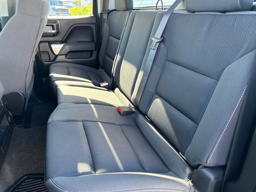 Used 2018 Chevrolet Silverado 1500 LT w/ All Star Edition image 11