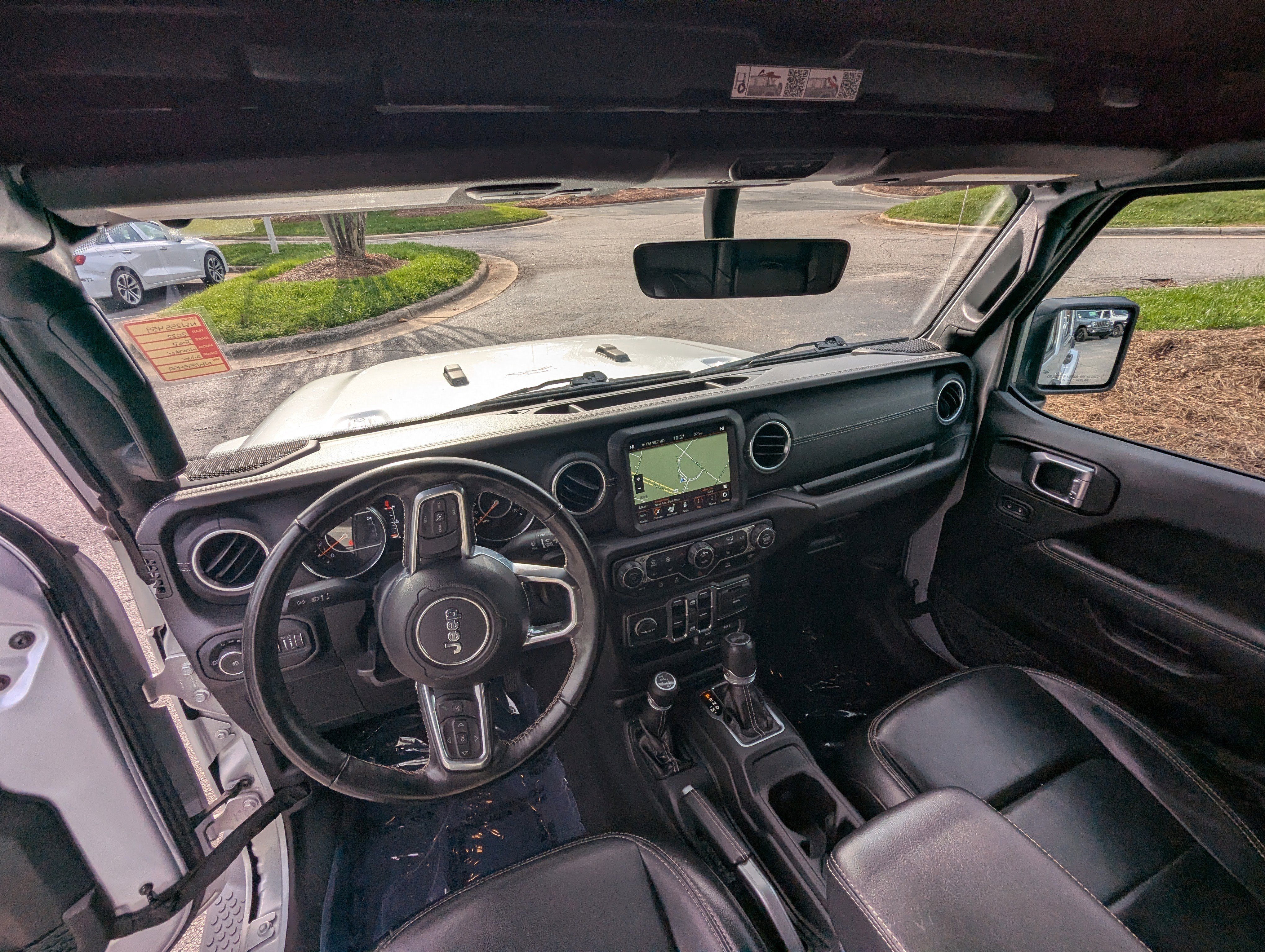 Used 2022 Jeep Wrangler Unlimited Sahara w/ LED Lighting Group image 12