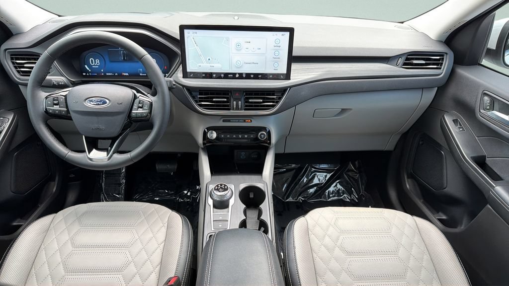 Used 2023 Ford Escape Platinum w/ Premium Technology Package AWD/4WD image 15