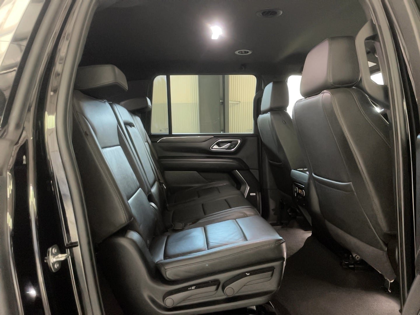 Used 2024 Chevrolet Suburban LT AWD/4WD image 19