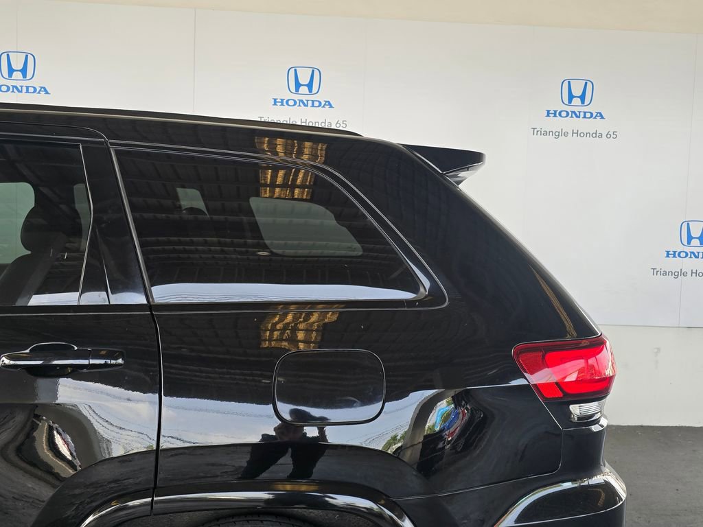 Used 2021 Jeep Grand Cherokee Laredo X RWD image 21