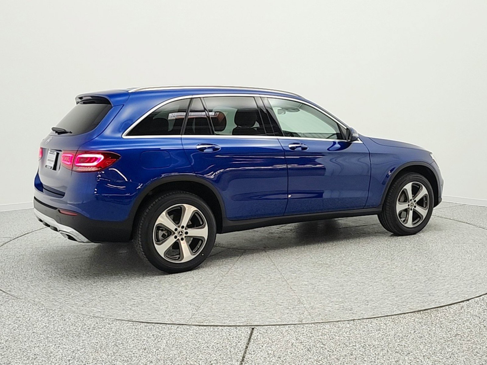 Used 2022 Mercedes-Benz GLC 300 image 5