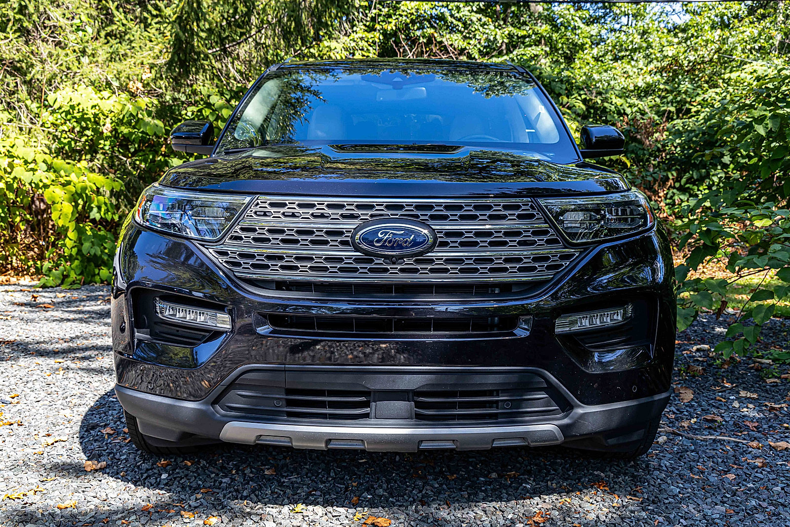 Used 2023 Ford Explorer Limited image 2