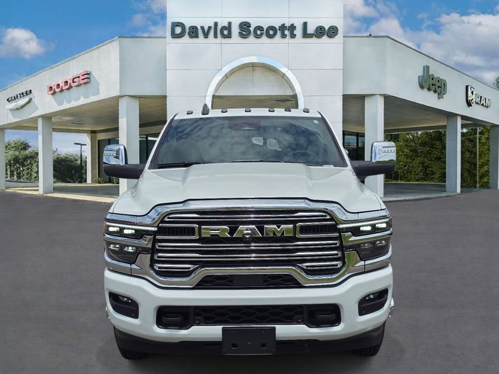 Used 2025 RAM 3500 Laramie AWD/4WD image 2