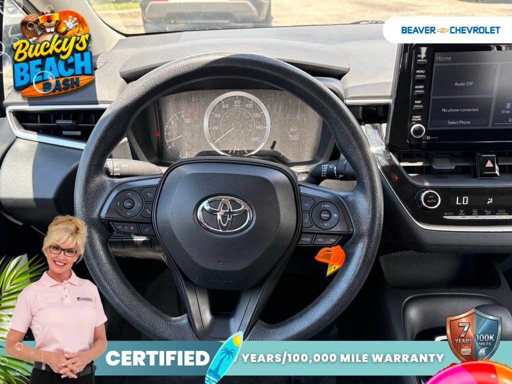 Used 2022 Toyota Corolla LE FWD image 17
