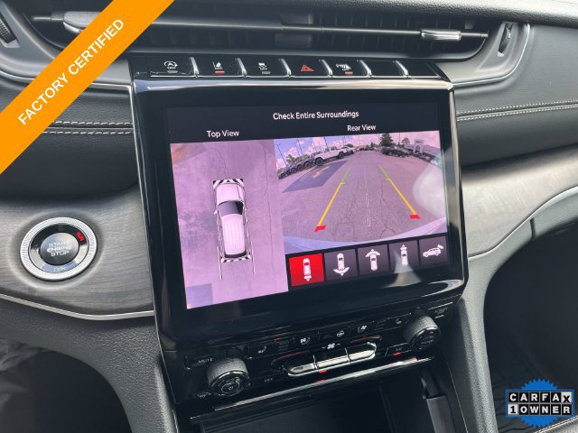 Used 2025 Jeep Grand Cherokee Limited w/ Luxury Tech Group II AWD/4WD image 32