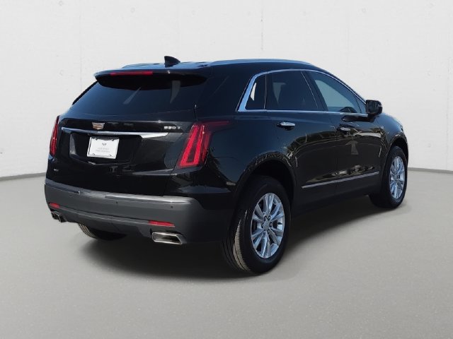 Certified 2024 Cadillac XT5 Luxury w/ LPO, Floor Liner Package AWD/4WD image 5