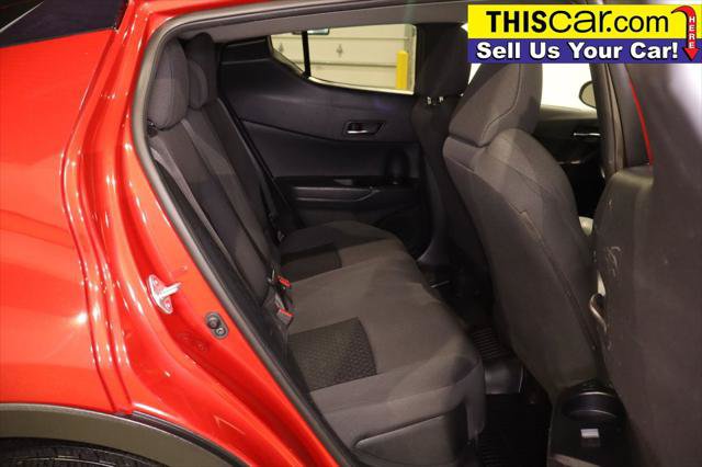 Used 2020 Toyota C-HR LE FWD image 27