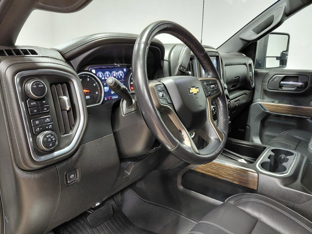 Used 2022 Chevrolet Silverado 2500 High Country AWD/4WD image 34