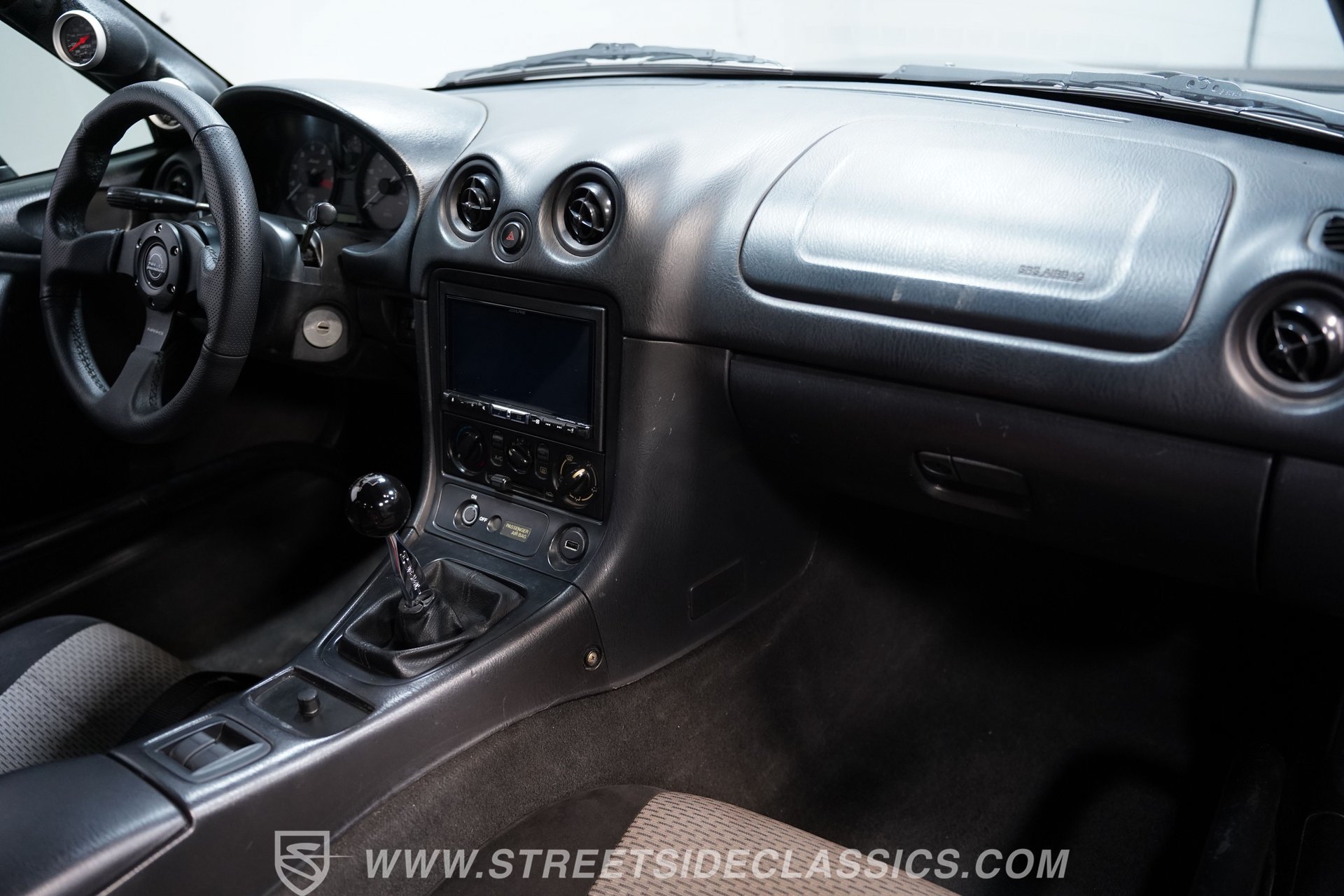 Used 2000 MAZDA MX-5 Miata RWD image 37