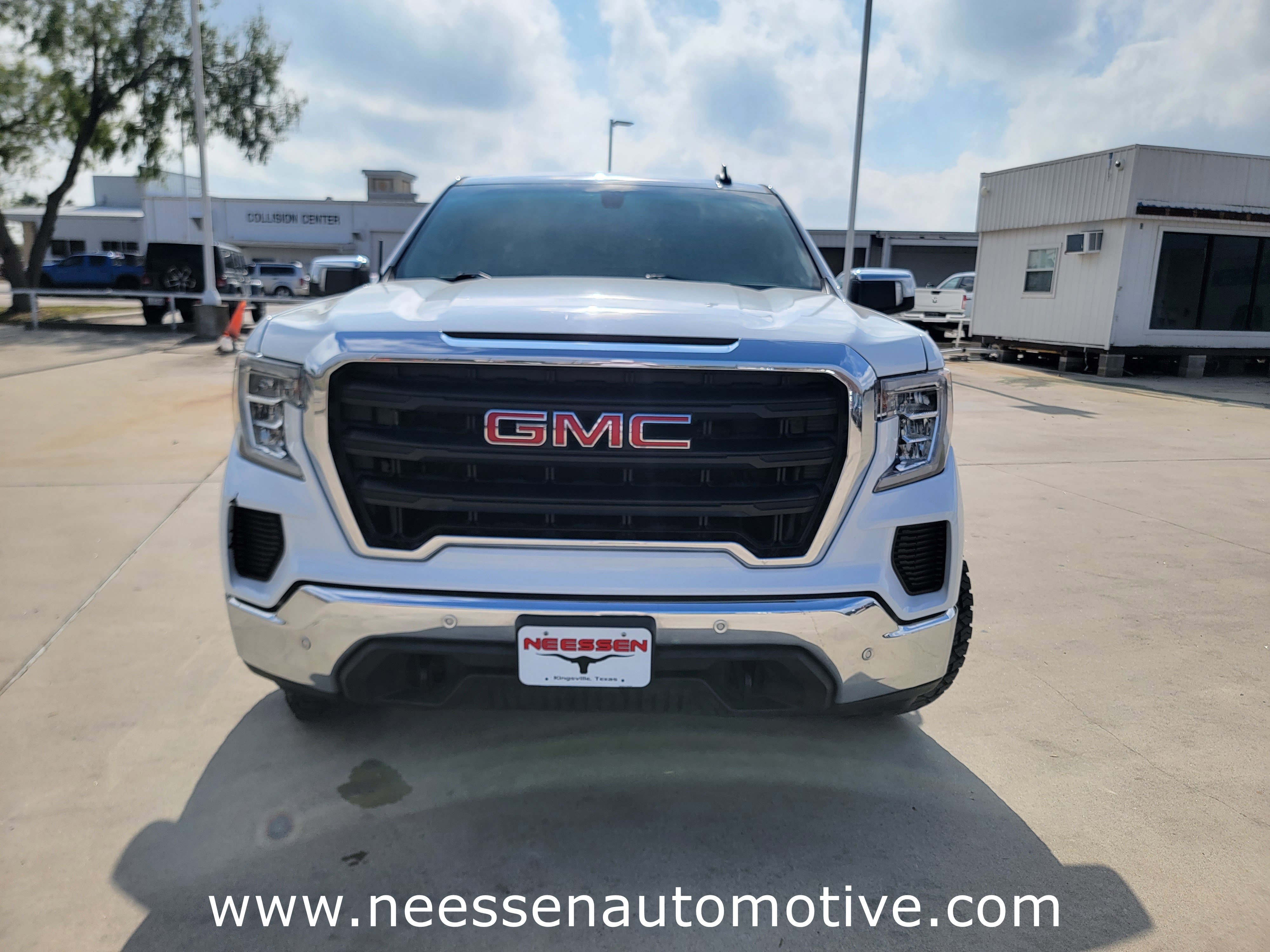 Used 2020 GMC Sierra 1500 2WD Crew Cab w/ Sierra Value Package image 2