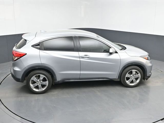 Used 2017 Honda HR-V LX image 38