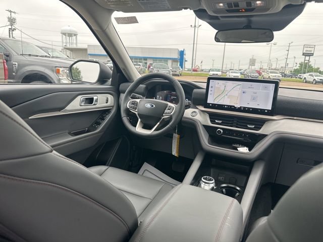 New 2026 Ford Explorer Active AWD/4WD image 12