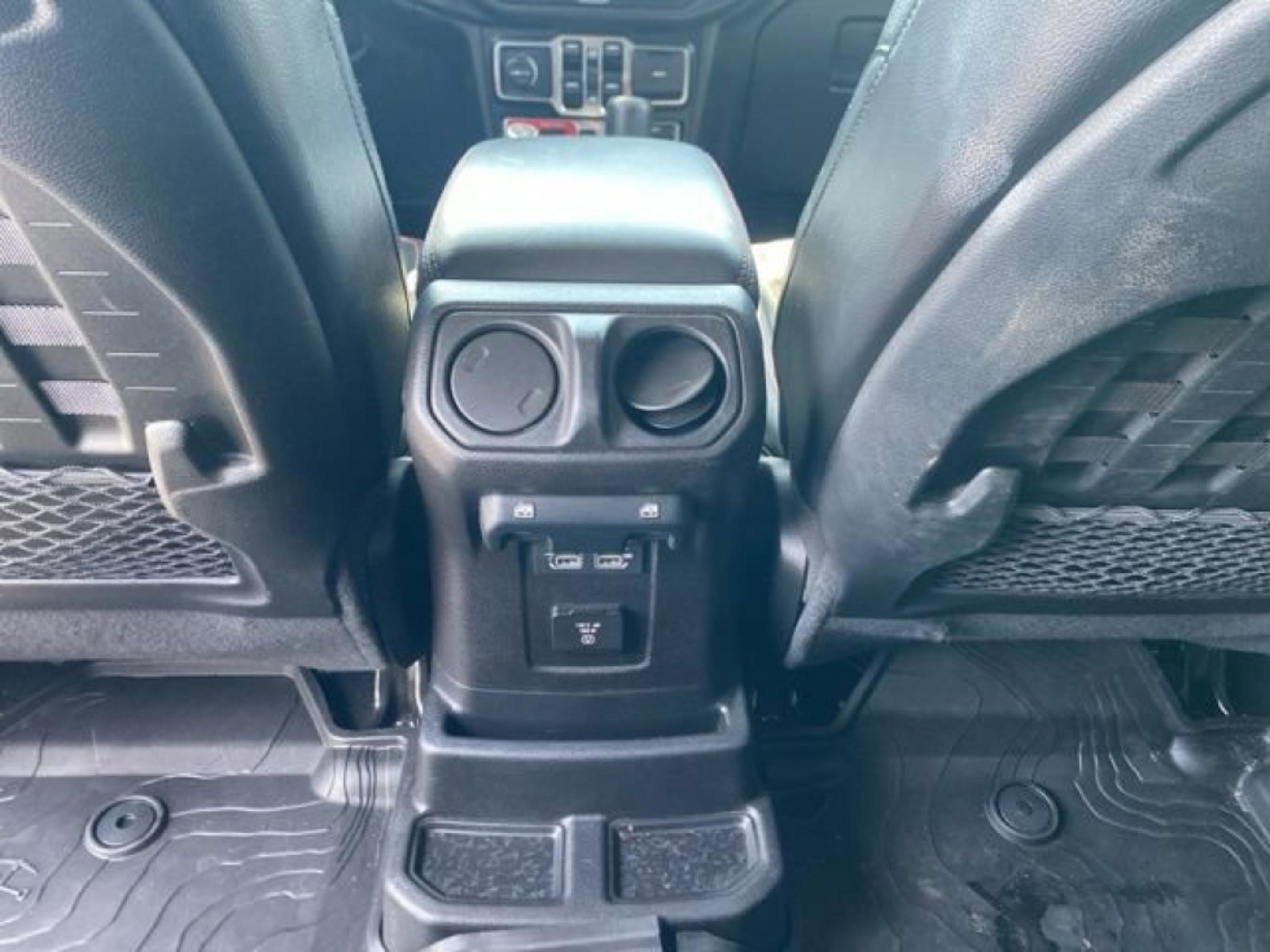 Used 2020 Jeep Wrangler Unlimited Rubicon w/ Quick Order Package 28Y Recon AWD/4WD image 31