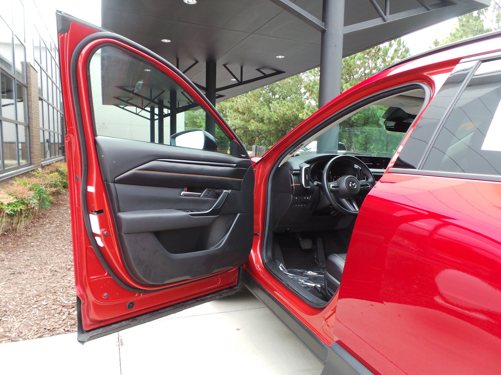 Certified 2025 MAZDA CX-50 AWD 2.5 Hybrid w/ Premium Pkg image 27