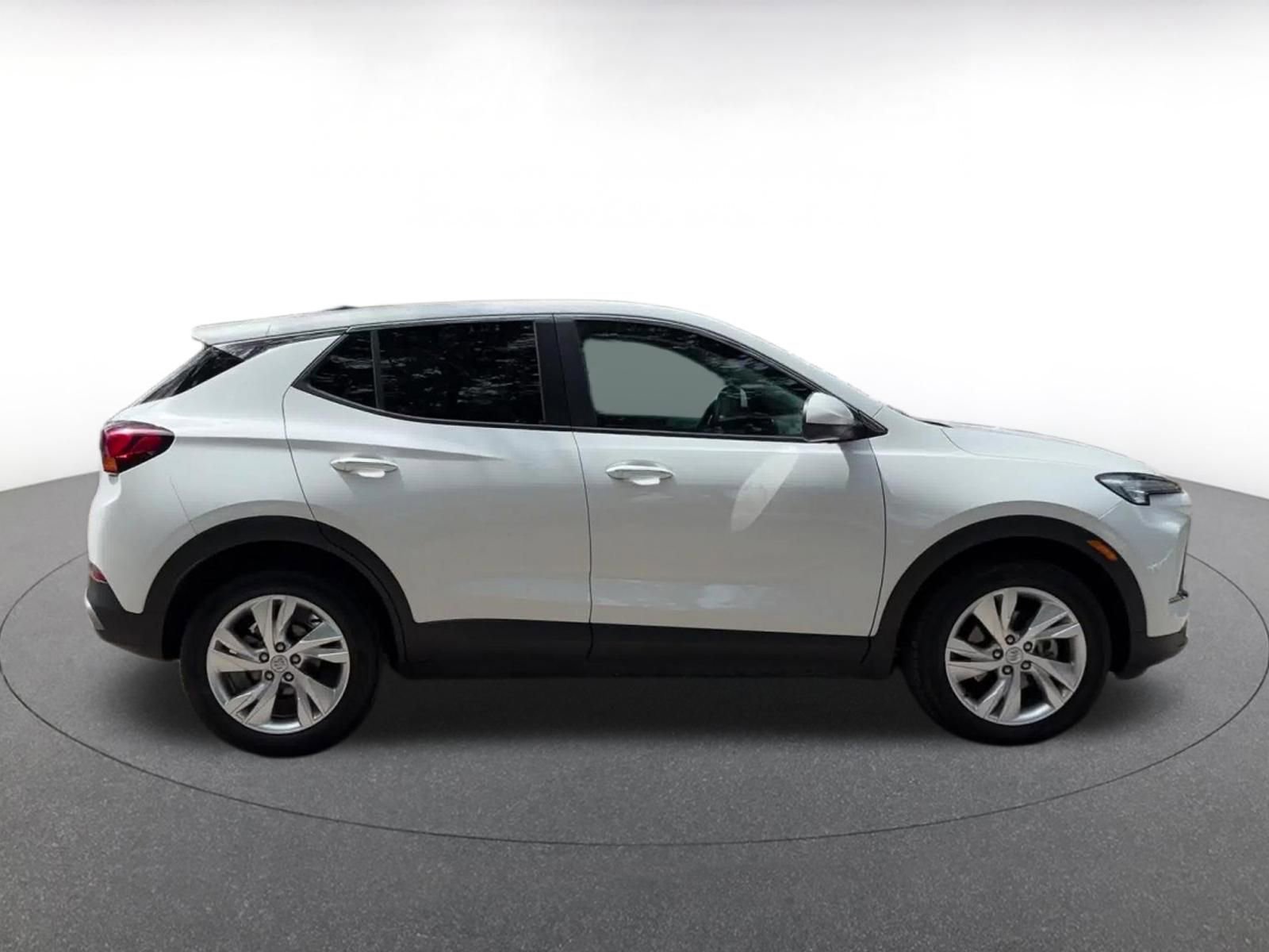 Used 2025 Buick Encore GX Preferred FWD image 16