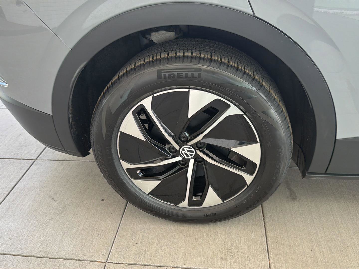 Certified 2022 Volkswagen ID.4 Pro AWD/4WD image 11
