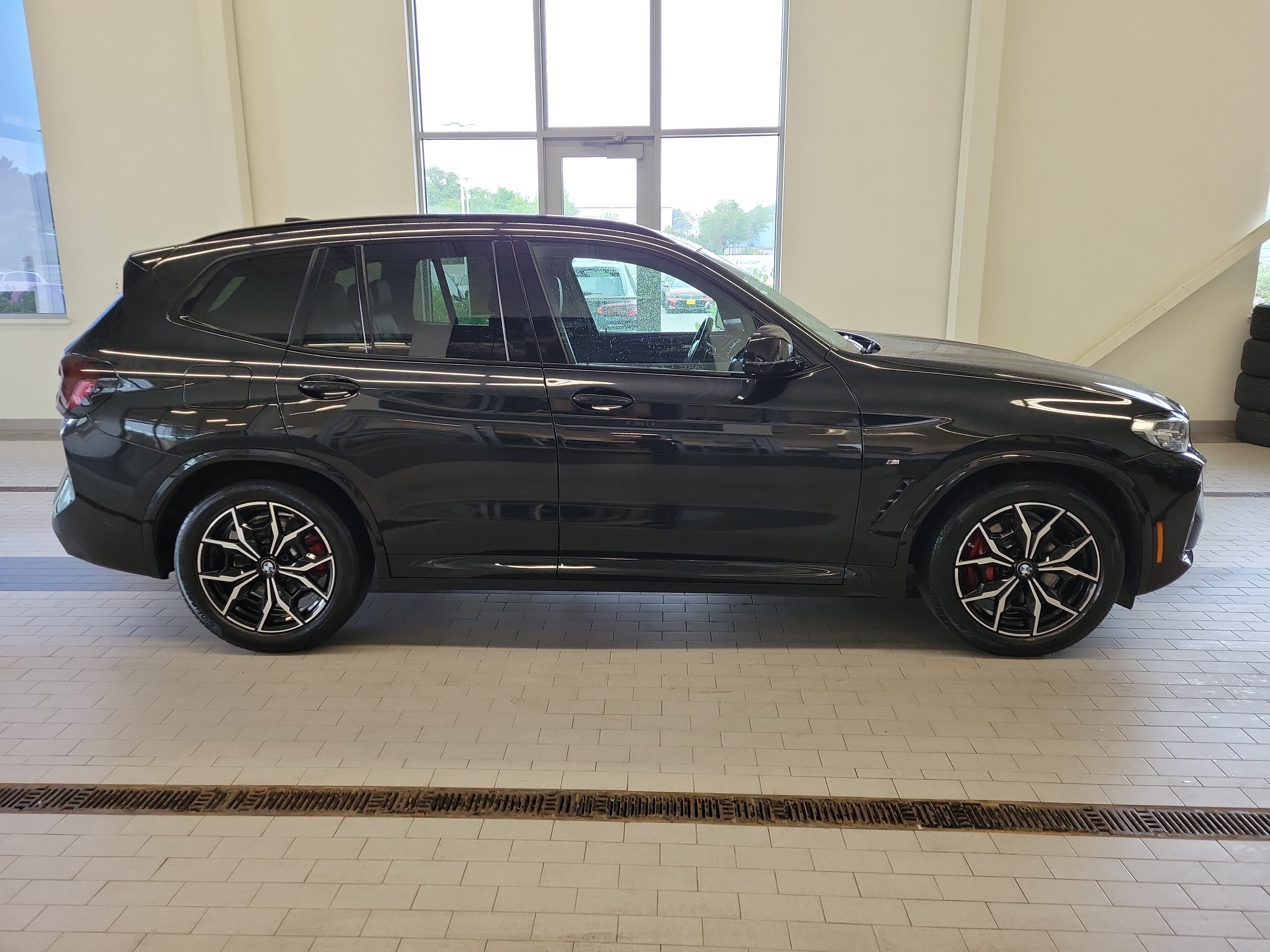 Used 2022 BMW X3 M40i AWD/4WD image 4