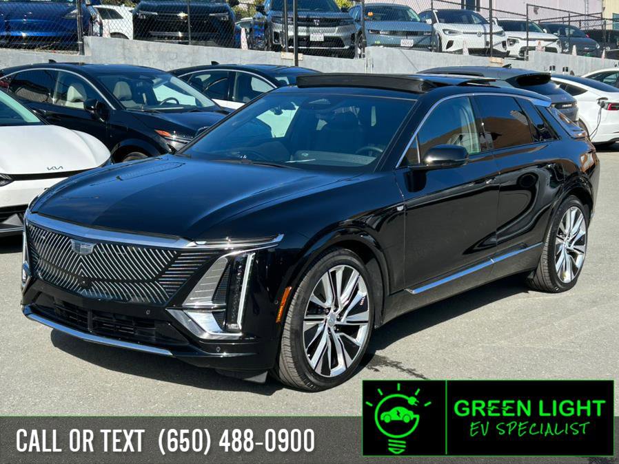 Used 2024 Cadillac Lyriq Luxury w/ LPO, Floor Liner Package