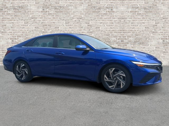 Used 2024 Hyundai Elantra Limited