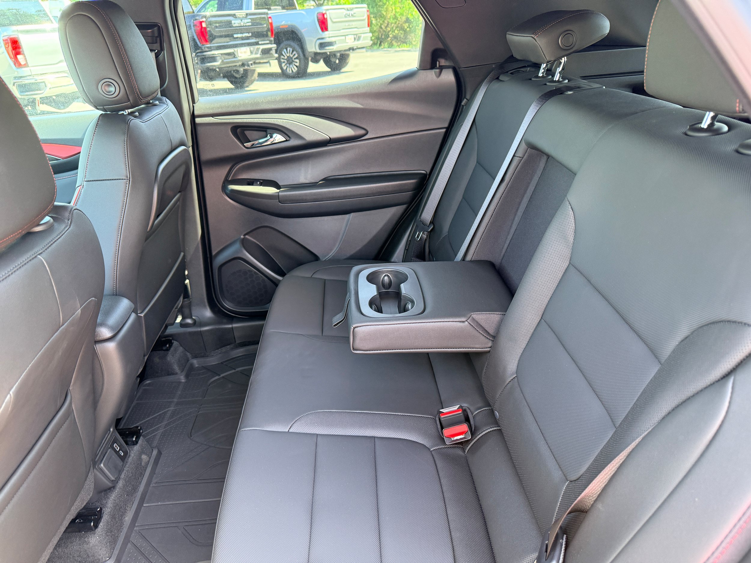 Used 2026 Chevrolet TrailBlazer RS w/ Convenience Package FWD image 9