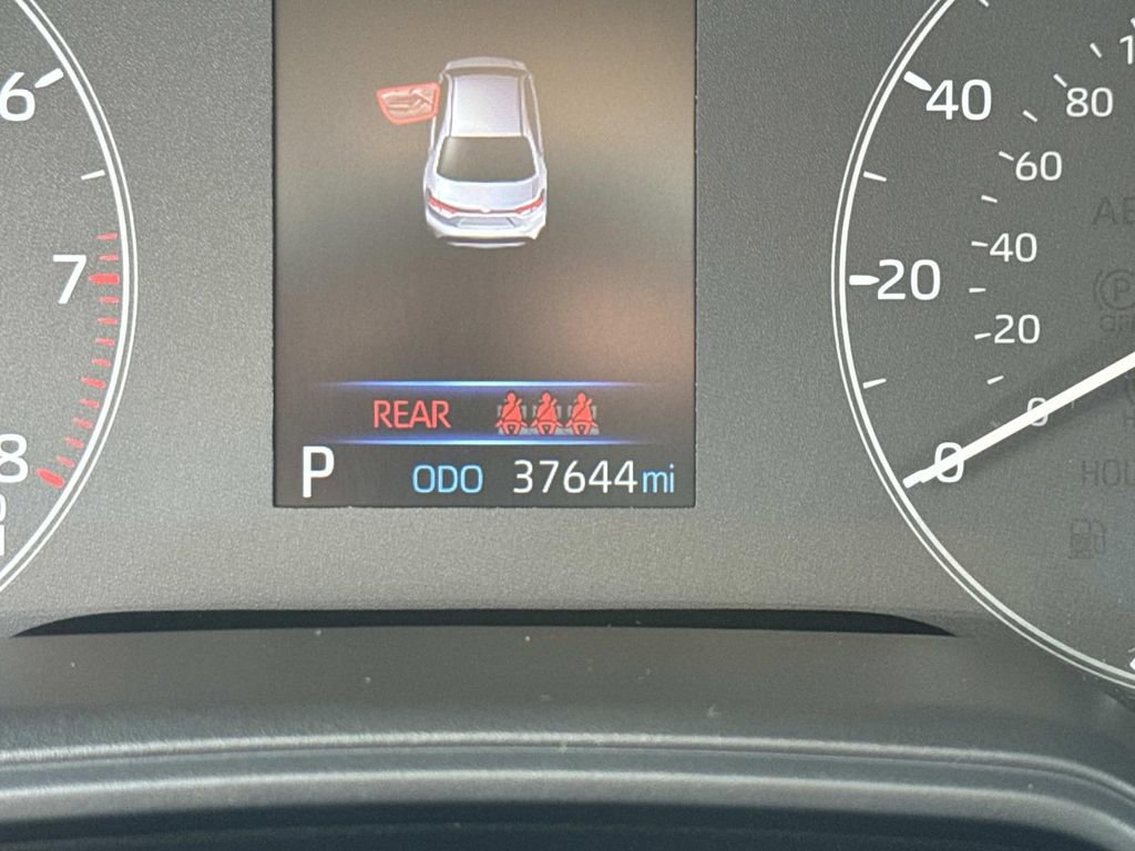 Used 2024 Toyota Corolla LE image 28