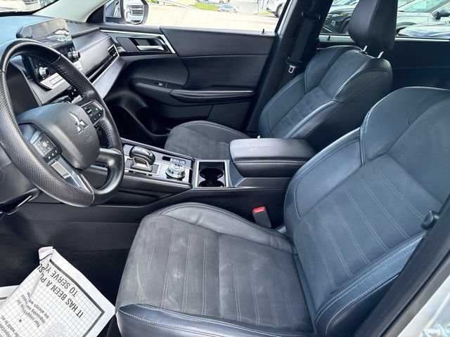 Used 2022 Mitsubishi Outlander SE AWD/4WD image 9