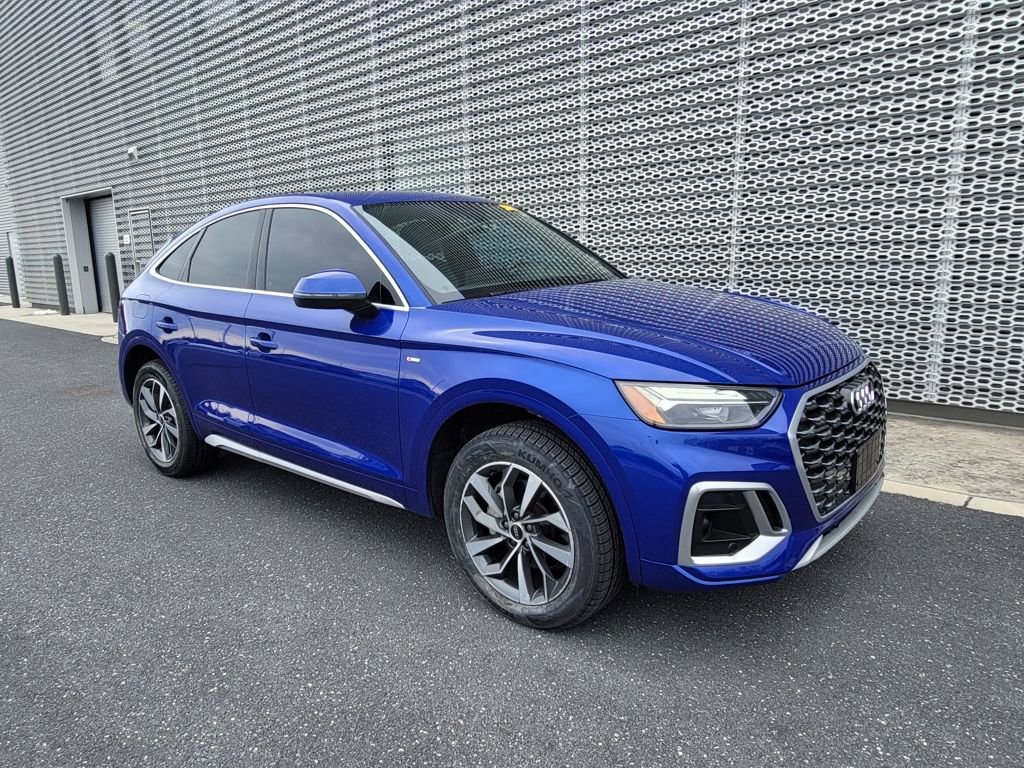 Used 2023 Audi Q5 2.0T Premium w/ Convenience Package image 4