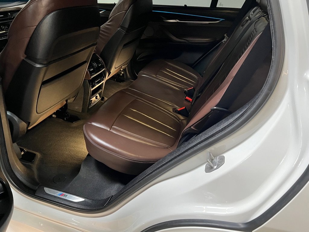Used 2017 BMW X5 xDrive50i image 24
