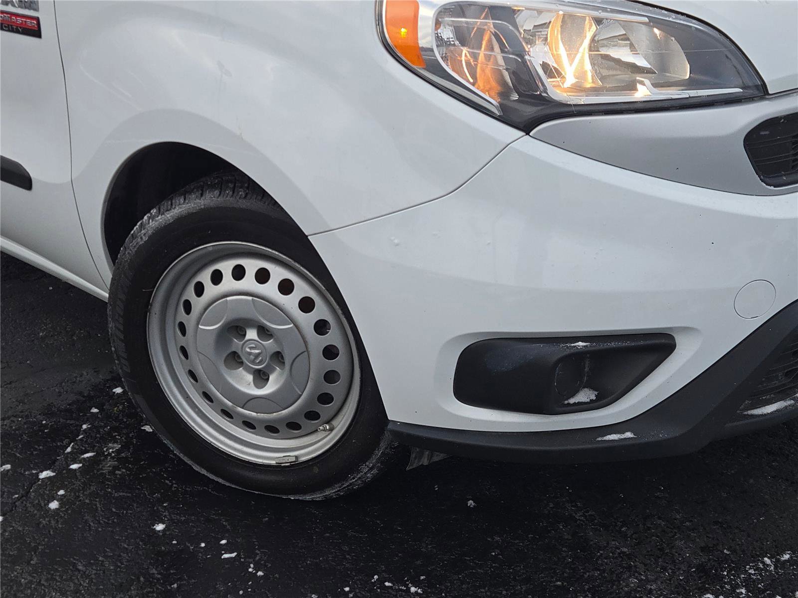 Used 2022 RAM ProMaster City Tradesman image 3