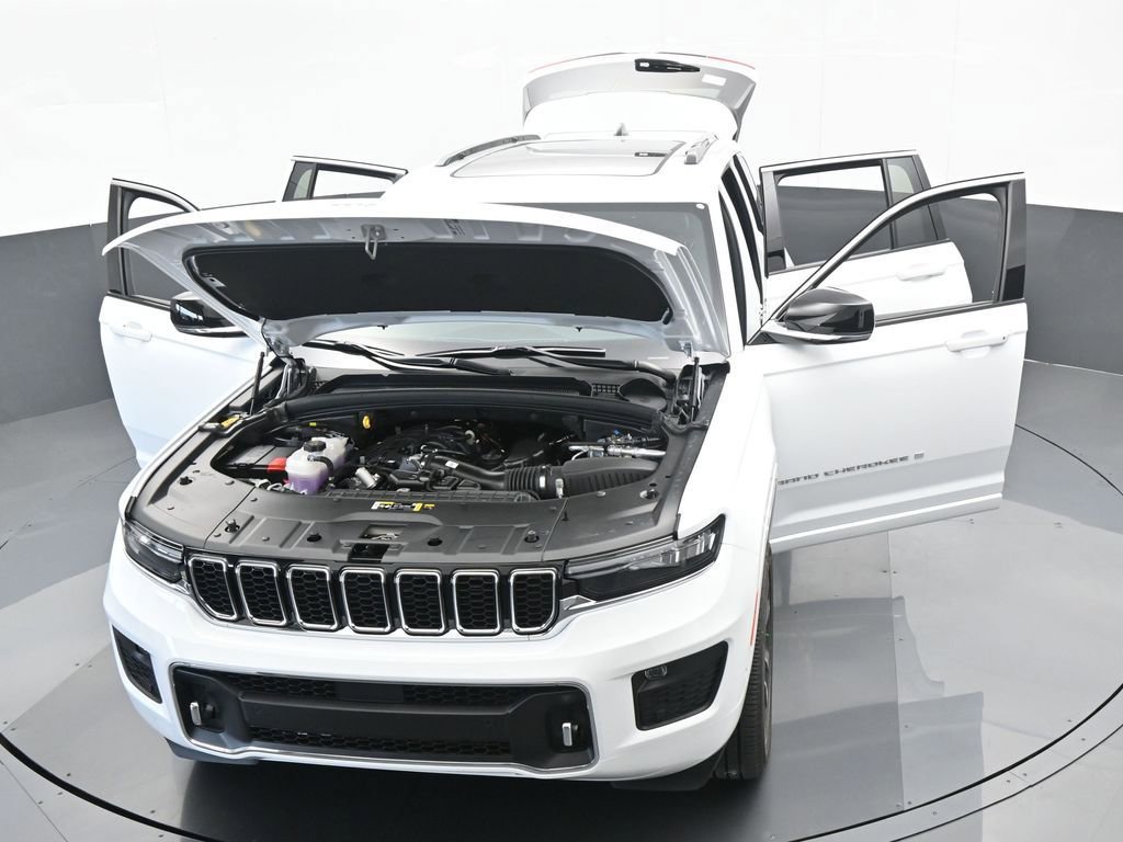 Used 2024 Jeep Grand Cherokee Overland image 66