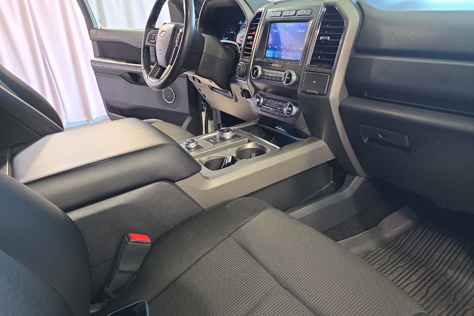Used 2020 Ford Expedition XLT AWD/4WD image 18
