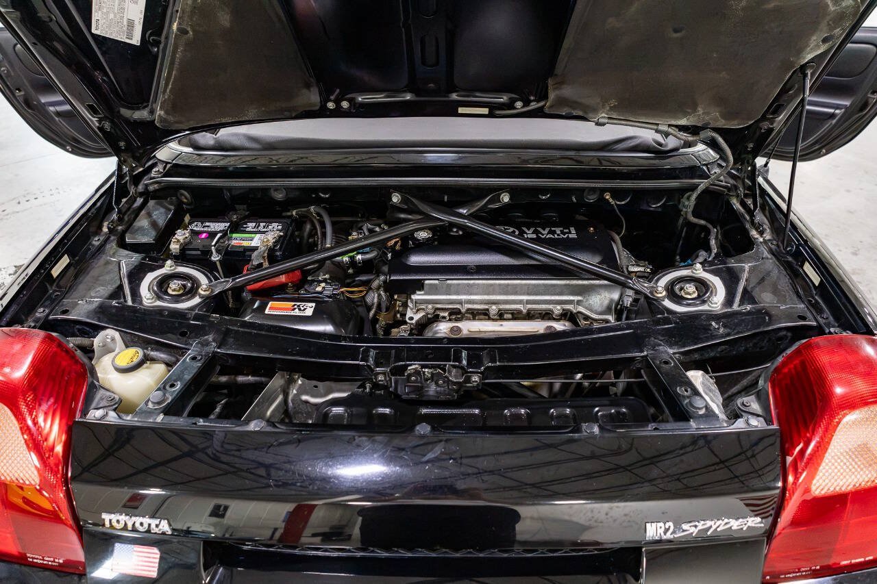 Used 2000 Toyota MR2 RWD image 15