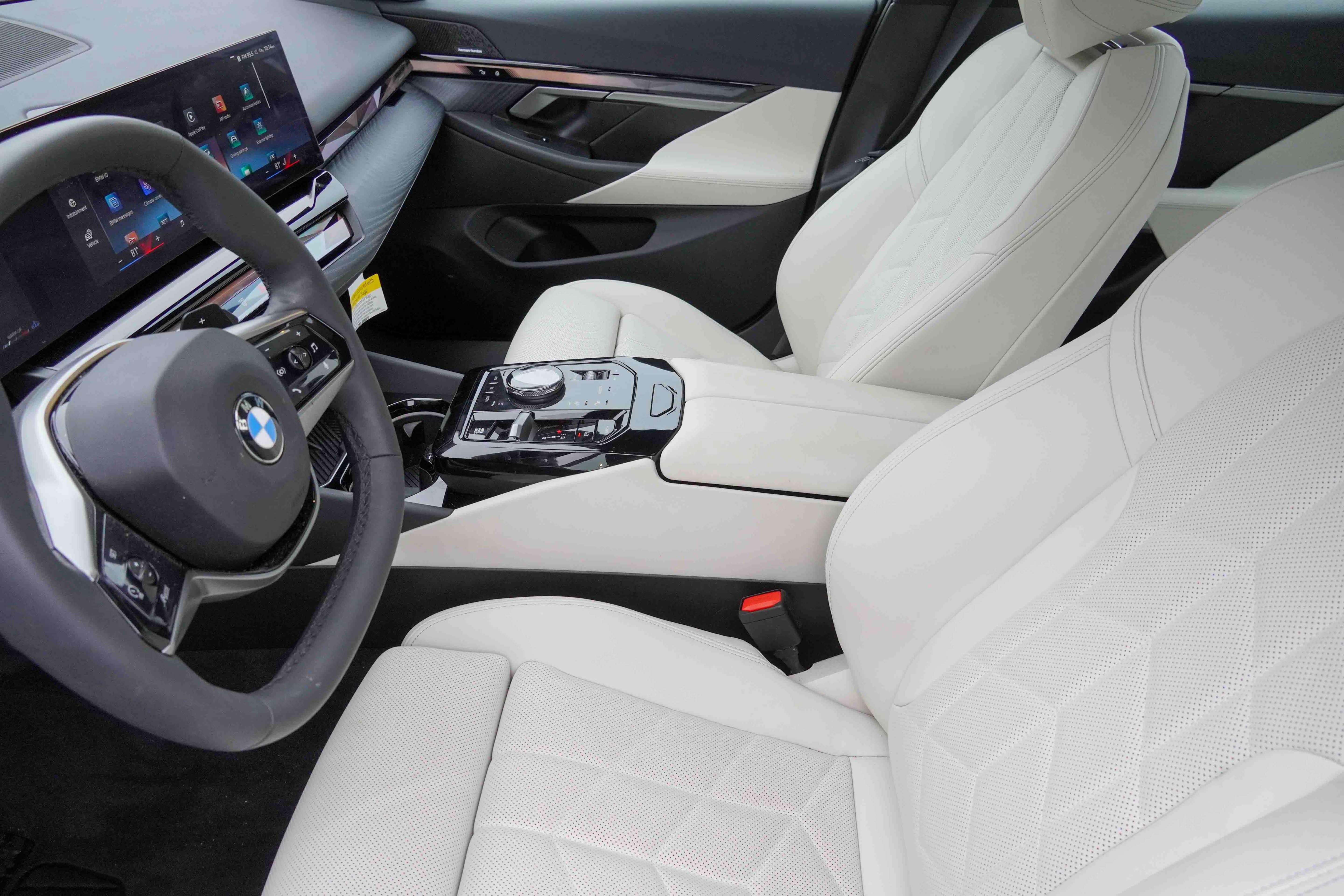 Certified 2025 BMW 540i xDrive 540i xDrive image 12