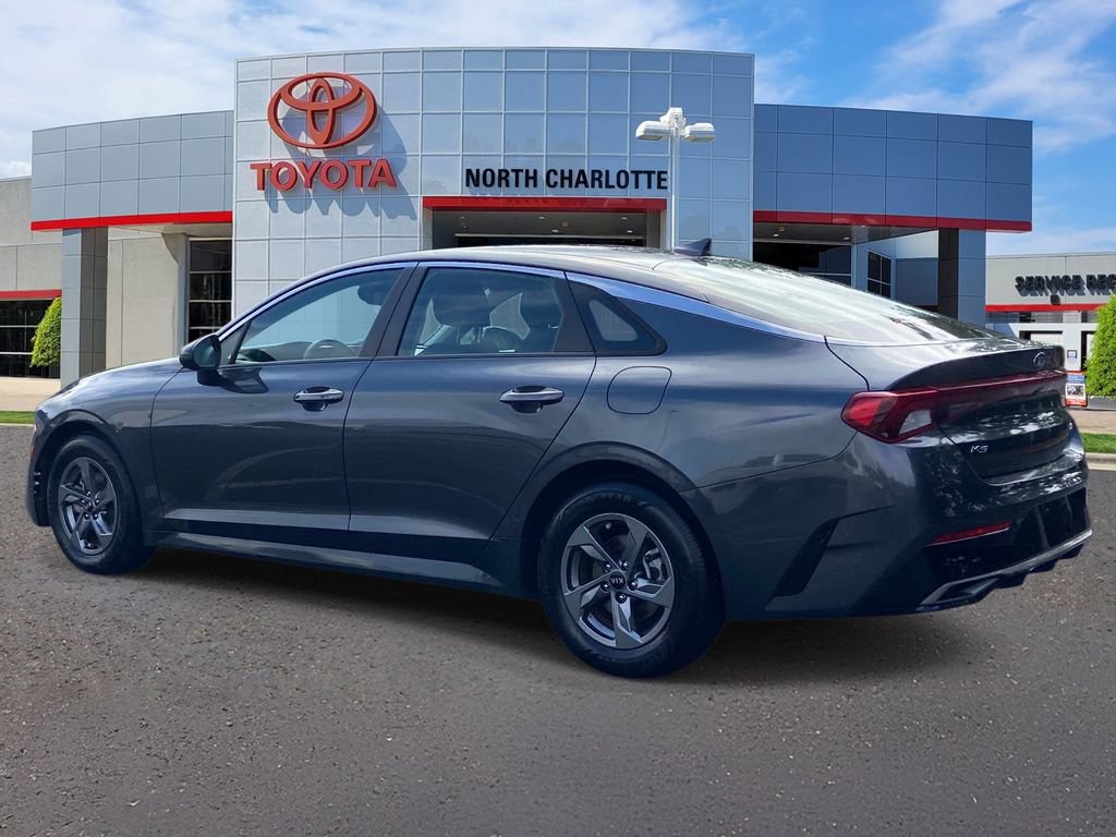 Used 2021 Kia K5 LXS FWD image 4
