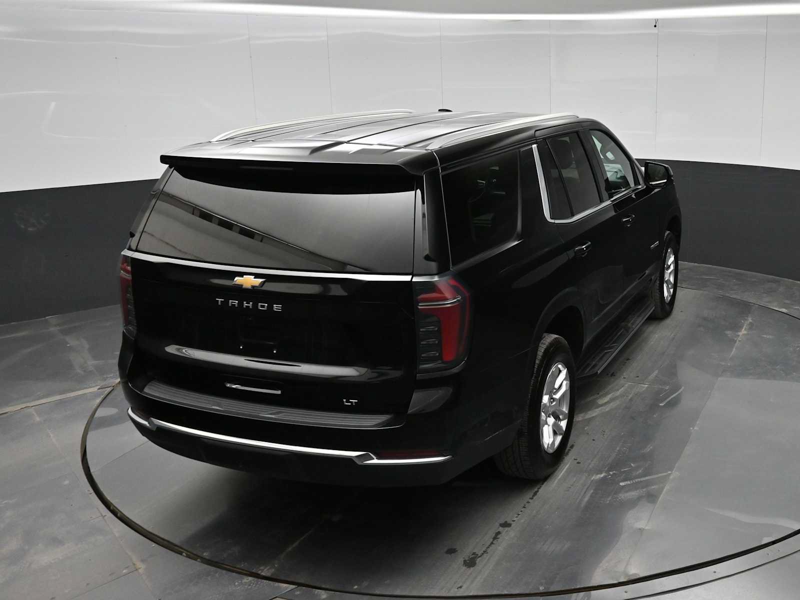 Used 2025 Chevrolet Tahoe LT AWD/4WD image 34