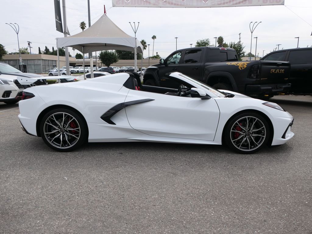 Used 2024 Chevrolet Corvette Stingray Preferred Conv w/ 2LT image 3