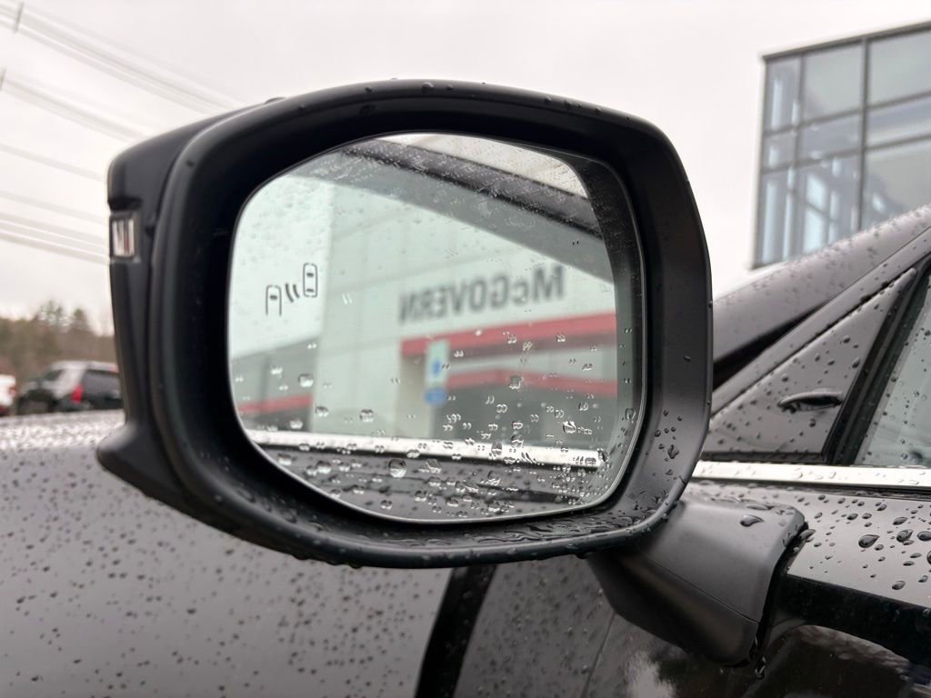 New 2026 Toyota Crown Signia AWD/4WD image 33