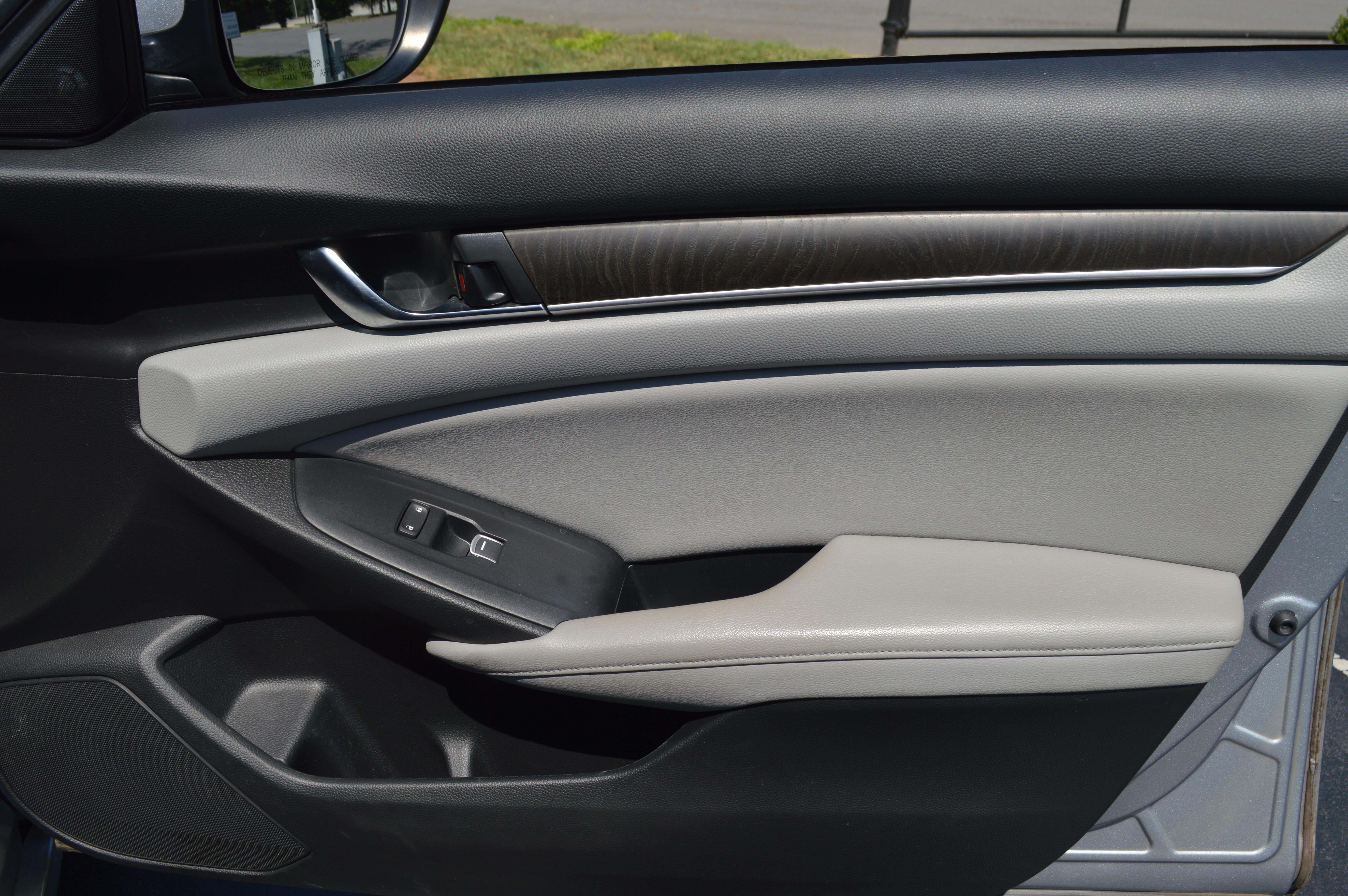 Used 2018 Honda Accord Touring image 29