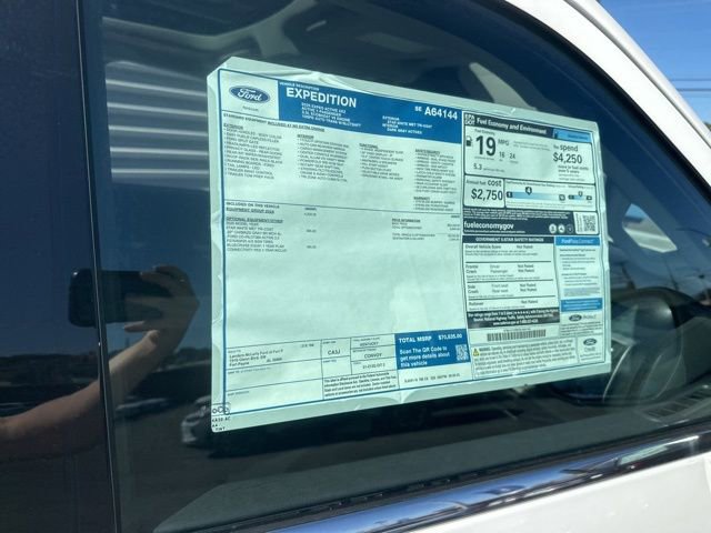 New 2025 Ford Expedition Active image 34