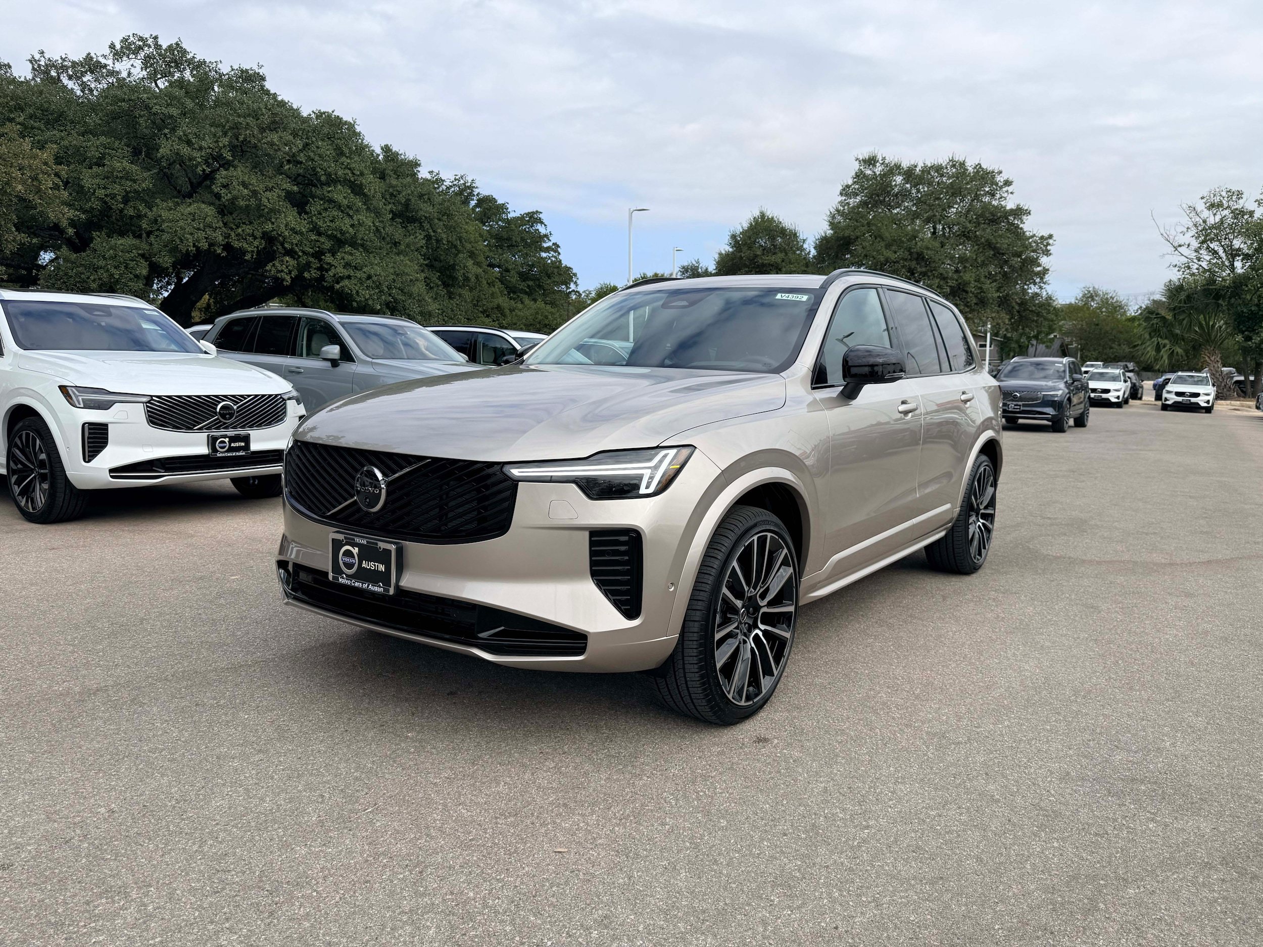 Used 2026 Volvo XC90 B6 Ultra AWD/4WD image 2