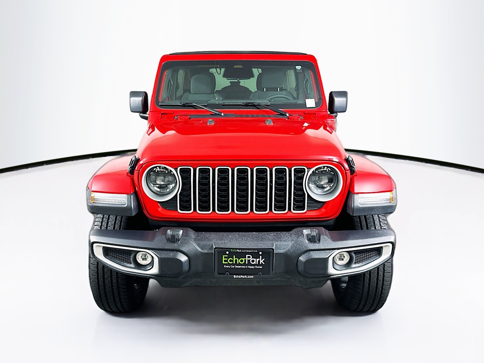 Used 2025 Jeep Wrangler Unlimited Sahara w/ Safety Group AWD/4WD image 2