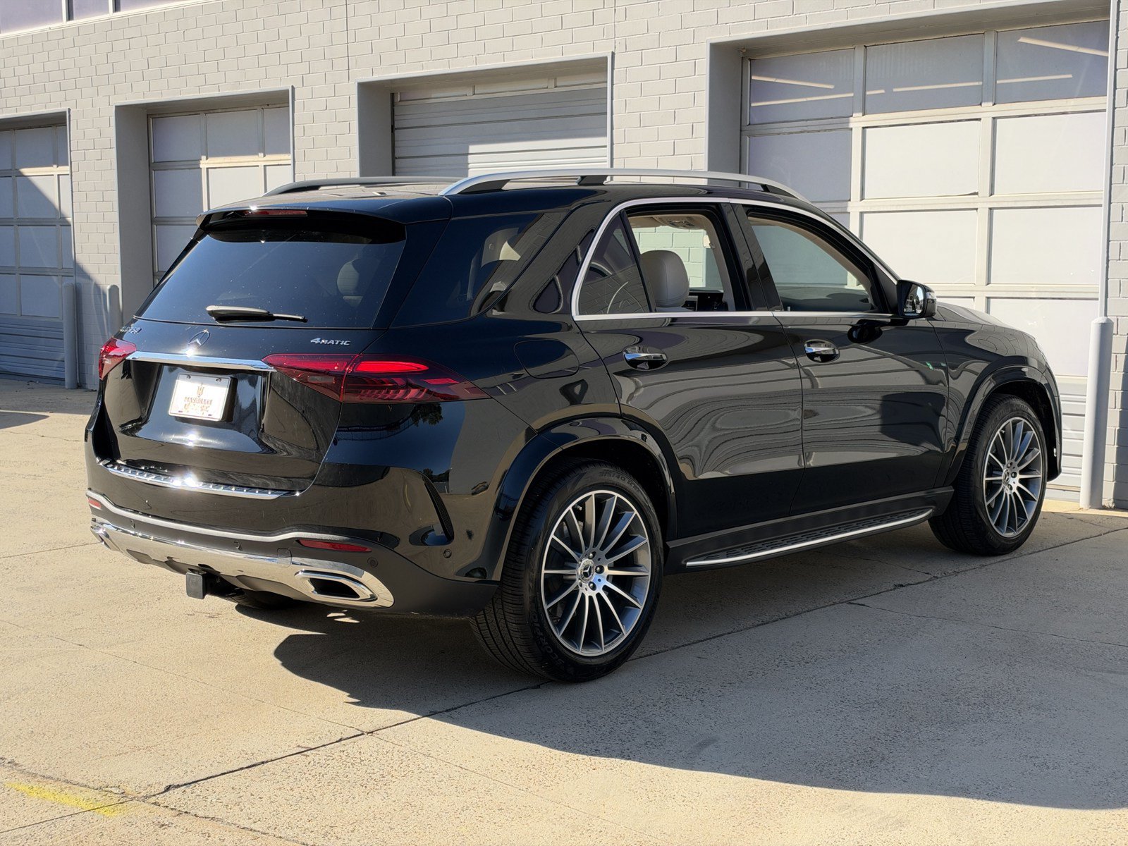 Used 2026 Mercedes-Benz GLE 350 4MATIC image 3