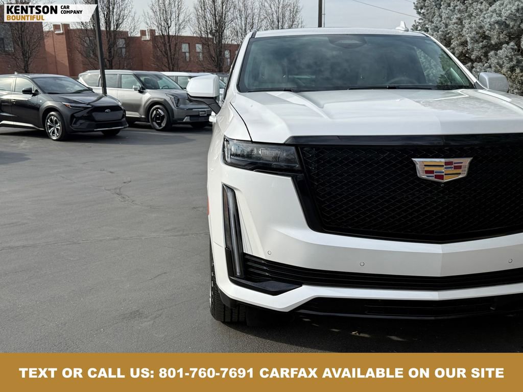 Used 2024 Cadillac Escalade Sport Platinum image 12
