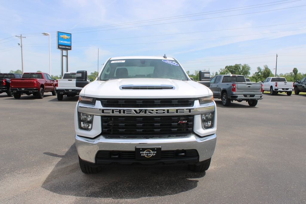 Used 2023 Chevrolet Silverado 2500 LT AWD/4WD image 3