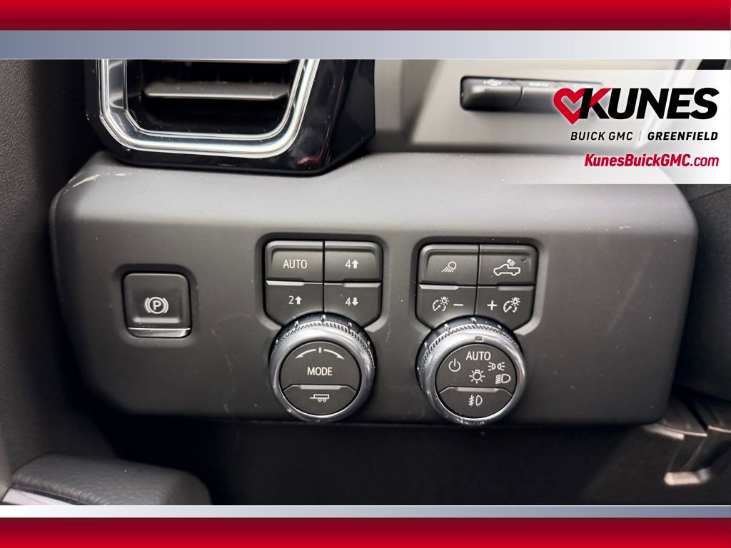 New 2026 GMC Sierra 2500 Denali w/ Denali Reserve Package image 18