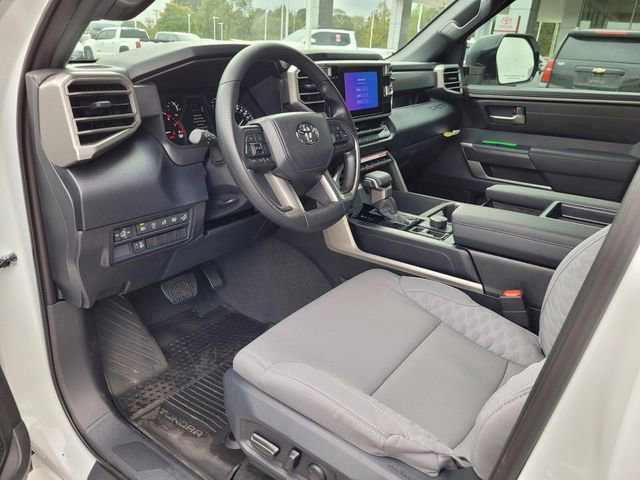 Used 2025 Toyota Tundra SR5 w/ SR5 Convenience Package AWD/4WD image 15