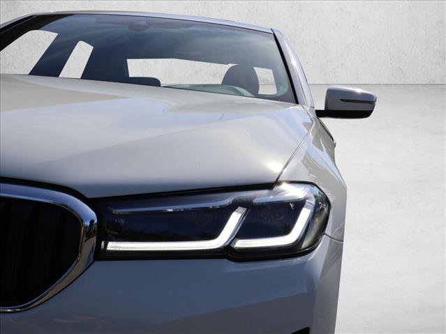 Used 2021 BMW 530i xDrive w/ Convenience Package AWD/4WD image 2