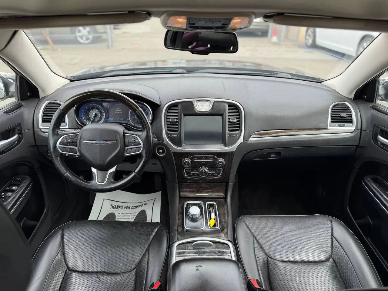 Used 2018 Chrysler 300 Limited RWD image 32